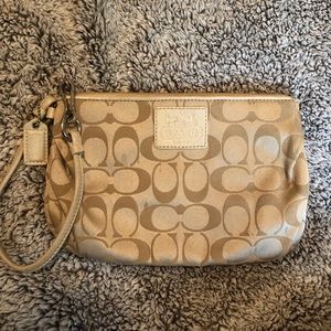 Coach Signature Bag Wristlet Clutch